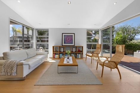 Photo of property in 9 Endeavour Drive, Whitby, Porirua, 5024