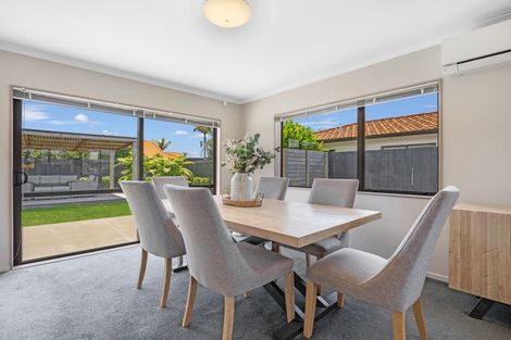 Photo of property in 26 Ohope Place, Papamoa Beach, Papamoa, 3118