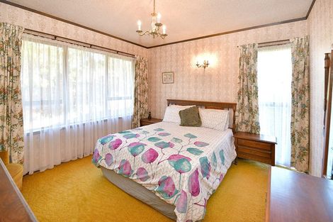 Photo of property in 47 Stapleford Crescent, Browns Bay, Auckland, 0630