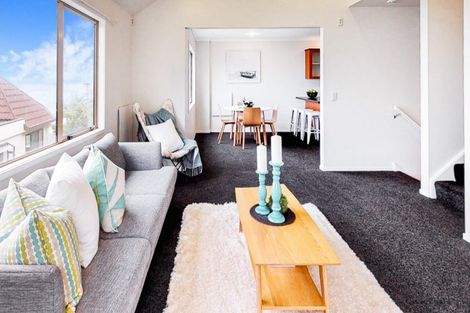 Photo of property in 17 Sirsi Terrace, Broadmeadows, Wellington, 6035