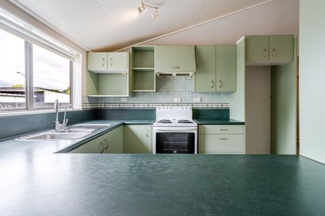 Photo of property in 6 Marybank Mews, Highbury, Palmerston North, 4412