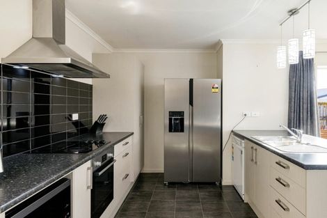 Photo of property in 9a Dover Road, St Andrews, Hamilton, 3200