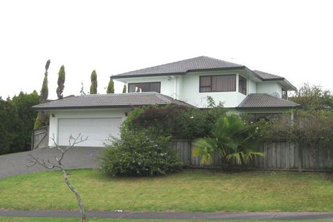 Photo of property in 10 Cherub Place, West Harbour, Auckland, 0618