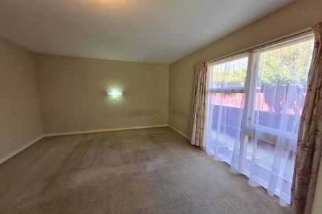 Photo of property in 23 Highfield Place Avonhead Christchurch City