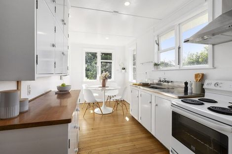 Photo of property in 57b Ranui Terrace, Tawa, Wellington, 5028