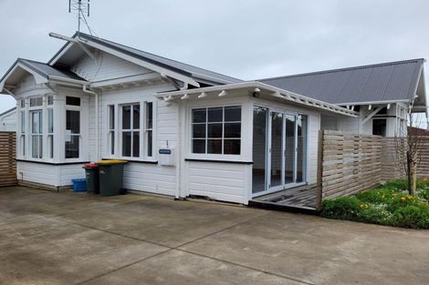 Photo of property in 56a Cutfield Road, New Plymouth, 4310