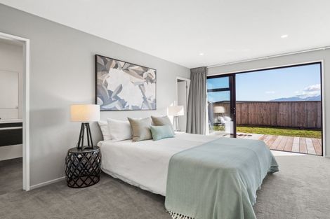 Photo of property in 22 Muster Road, Jacks Point, 9371