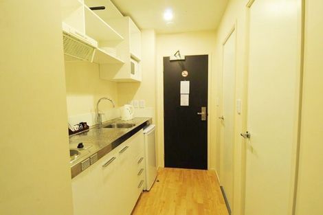 Photo of property in Empire Apartments, 1520/21 Whitaker Place, Grafton, Auckland, 1010