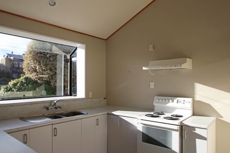 Photo of property in 22 Leven Street, South Hill, Oamaru, 9400