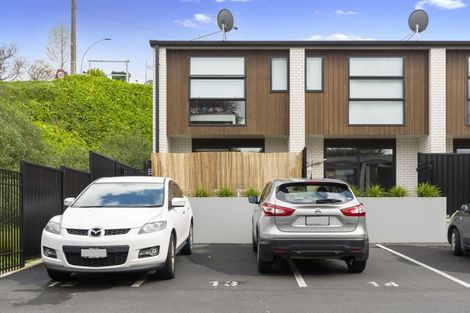 Photo of property in 8/36 Seventh Avenue, Tauranga, 3110