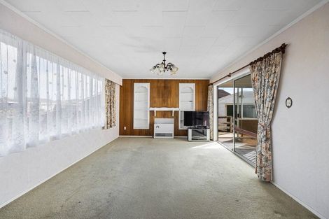 Photo of property in 27 Davidson Street, Hawera, 4610