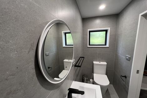 Photo of property in 8 Arataki Way, Glen Eden, Auckland, 0602