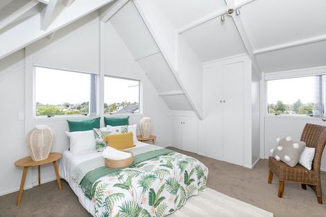 Photo of property in 49 Mitcham Avenue, Forest Lake, Hamilton, 3200