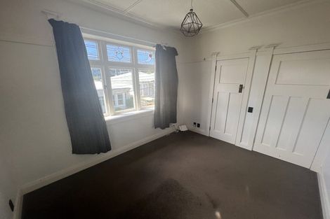 Photo of property in 24 Myrtle Crescent, Mount Cook, Wellington, 6021