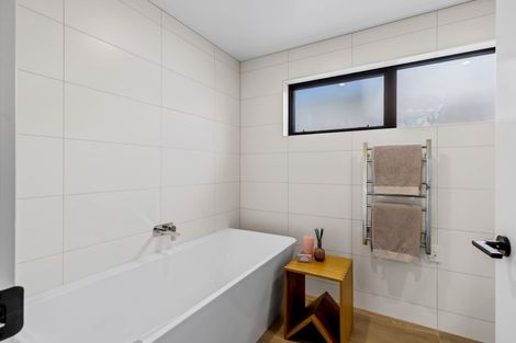 Photo of property in 2 Wanderer Lane, Jacks Point, Queenstown, 9371