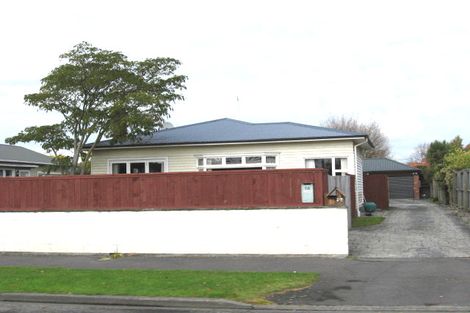 Photo of property in 2/18 Winters Road, Redwood, Christchurch, 8051