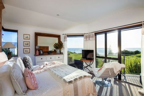 Photo of property in 2a Richmond Street, Fitzroy, New Plymouth, 4312