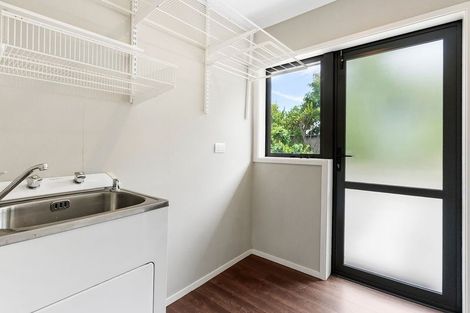 Photo of property in 3 Gavinike Place, Waimauku, 0812