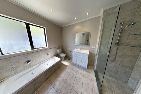 Photo of property in Te Kakariki Apartments, 1/1 Wellington Road, Paekakariki, 5034