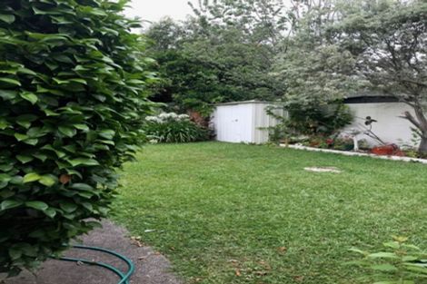 Photo of property in 2/54 Ray Small Drive, Pahurehure, Papakura, 2113