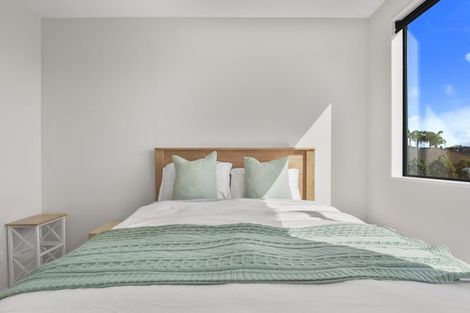 Photo of property in 10 Seafarer Crescent, Stanmore Bay, Whangaparaoa, 0932