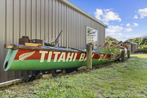 Photo of property in 645a Te Awaiti Road, Te Awaiti, Martinborough, 5782