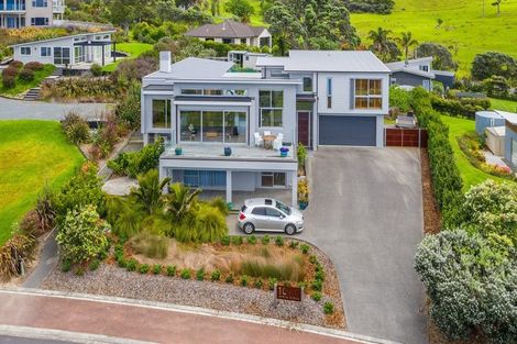 Photo of property in 10 Lax Crescent, Leigh, 0985