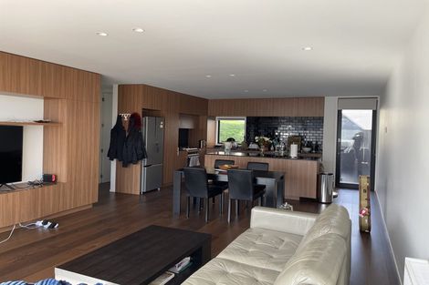 Photo of property in 79 Melbourne Road, Island Bay, Wellington, 6023