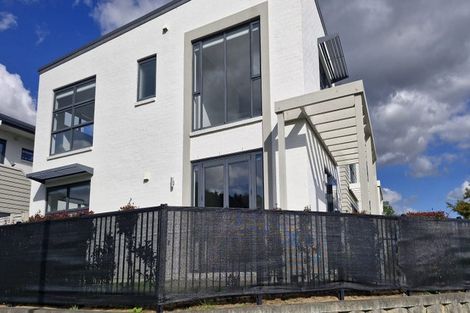 Photo of property in 51 Eugenia Rise, Totara Heights, Auckland, 2105
