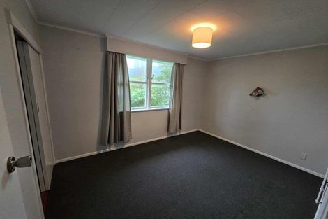 Photo of property in 6 Wyndham Road, Pinehaven, Upper Hutt, 5019