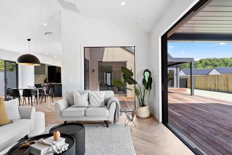 Photo of property in 36 Orchard Road, Greytown, 5712