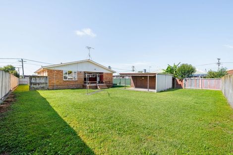 Photo of property in 3 Thornton Place, Melville, Hamilton, 3206