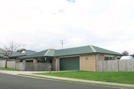 Photo of property in 80 Townhead Crescent, Bethlehem, Tauranga, 3110