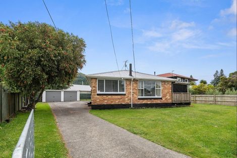 Photo of property in 4 John Road, Fairy Springs, Rotorua, 3015