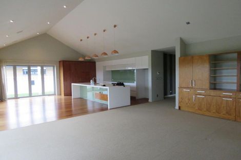 Photo of property in 1 Gleneagles Way, Waiwhakaiho, New Plymouth, 4312