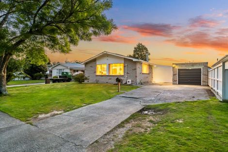 Photo of property in 8 Cruickshank Road, Clouston Park, Upper Hutt, 5018