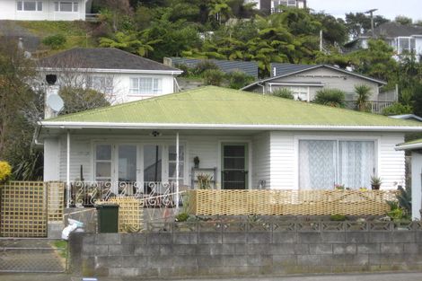 Photo of property in 11 Harbour Street, Moturoa, New Plymouth, 4310