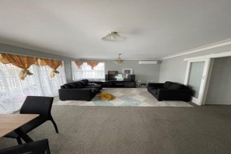 Photo of property in 15 Kirton Crescent, Manurewa, Auckland, 2102