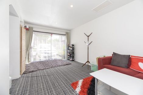 Photo of property in 435b West Coast Road, Glen Eden, Auckland, 0602