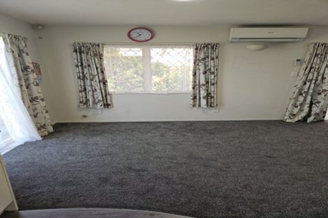 Photo of property in 42a Denbigh Avenue, Mount Roskill, Auckland, 1041