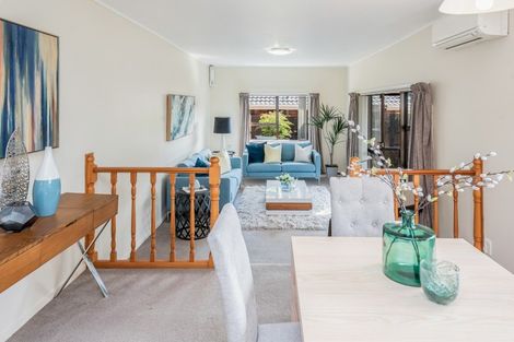 Photo of property in 1/95 Botany Road, Botany Downs, Auckland, 2010