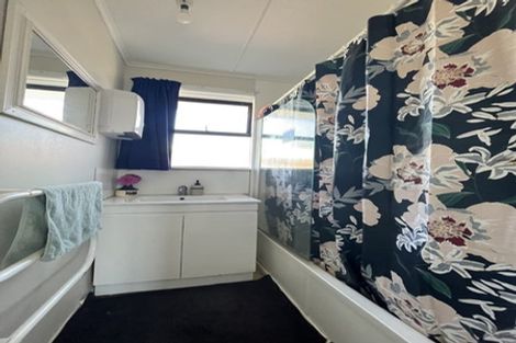 Photo of property in 114 Driver Crescent, Cannons Creek, Porirua, 5024