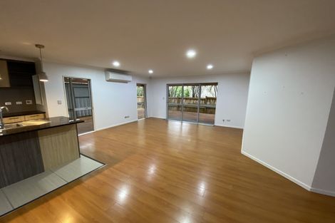 Photo of property in 41c Redoubt Road, Goodwood Heights, Auckland, 2105