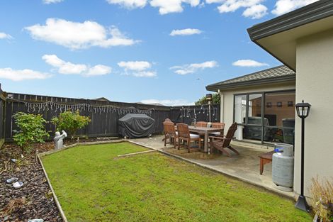 Photo of property in 28 Meridian Grove, Kelvin Grove, Palmerston North, 4414