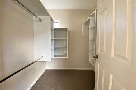 Photo of property in 4 Luxor Place, Massey, Auckland, 0614