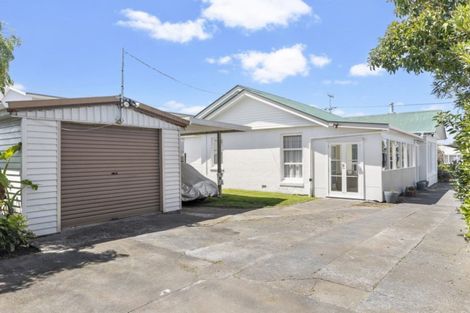 Photo of property in 1/5 Wellesley Road, Mangere Bridge, Auckland, 2022