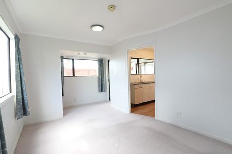 Photo of property in 58 Bradbury Road, Botany Downs, Auckland, 2010