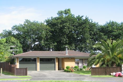 Photo of property in 9 Tulloch Place, Conifer Grove, Takanini, 2112