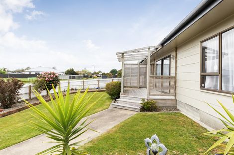 Photo of property in 64 Herbert Avenue, Cloverlea, Palmerston North, 4412