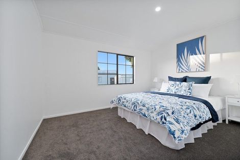 Photo of property in 13 Elisa Lane, Ranui, Auckland, 0612